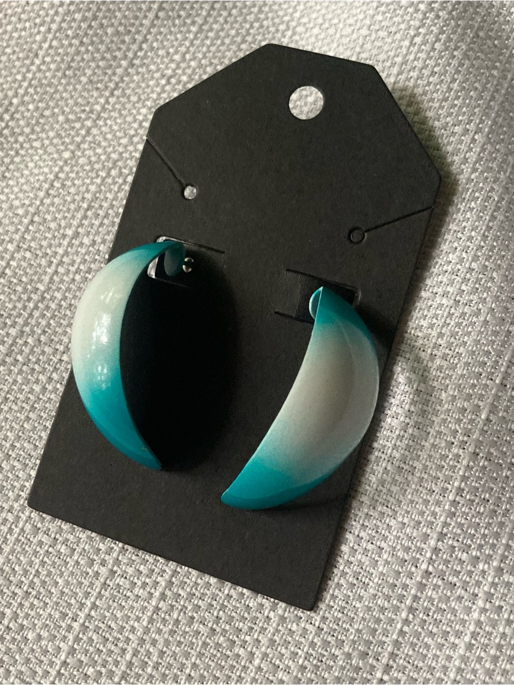 Super Fab 80's Vintage Curved Metal Post Back Earrings!